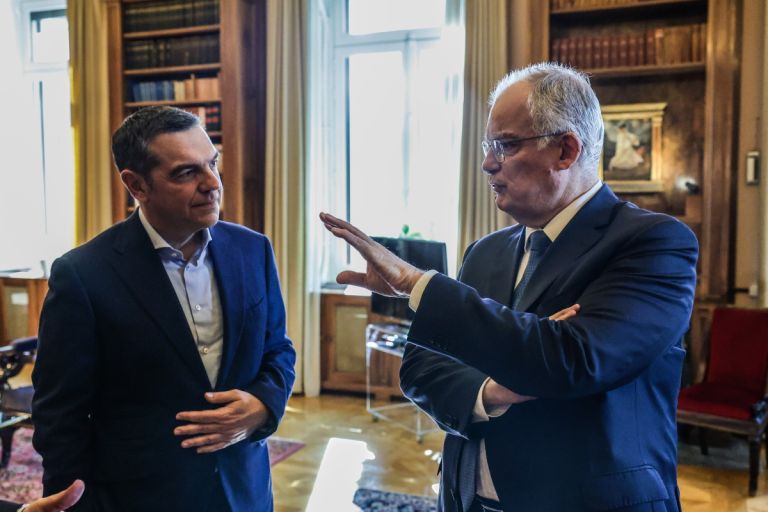 Τσίπρας στον Πρόεδρο της Δημοκρατίας: Καμία συναίνεση στην κυβέρνηση για αναθεώρηση Συντάγματος