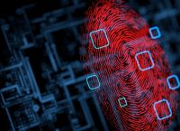 Badges, Bytes & Blackmail: Το παγκόσμιο κυνήγι του κυβερνοεγκλήματος μόλις άλλαξε πίστα