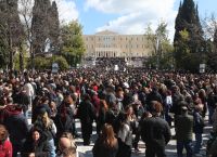 Τέμπη: Πλήθος κόσμου στο Σύνταγμα, 128 προσαγωγές και τρεις συλλήψεις–«Ζητάμε δικαιοσύνη» το μήνυμα Ασλανίδη