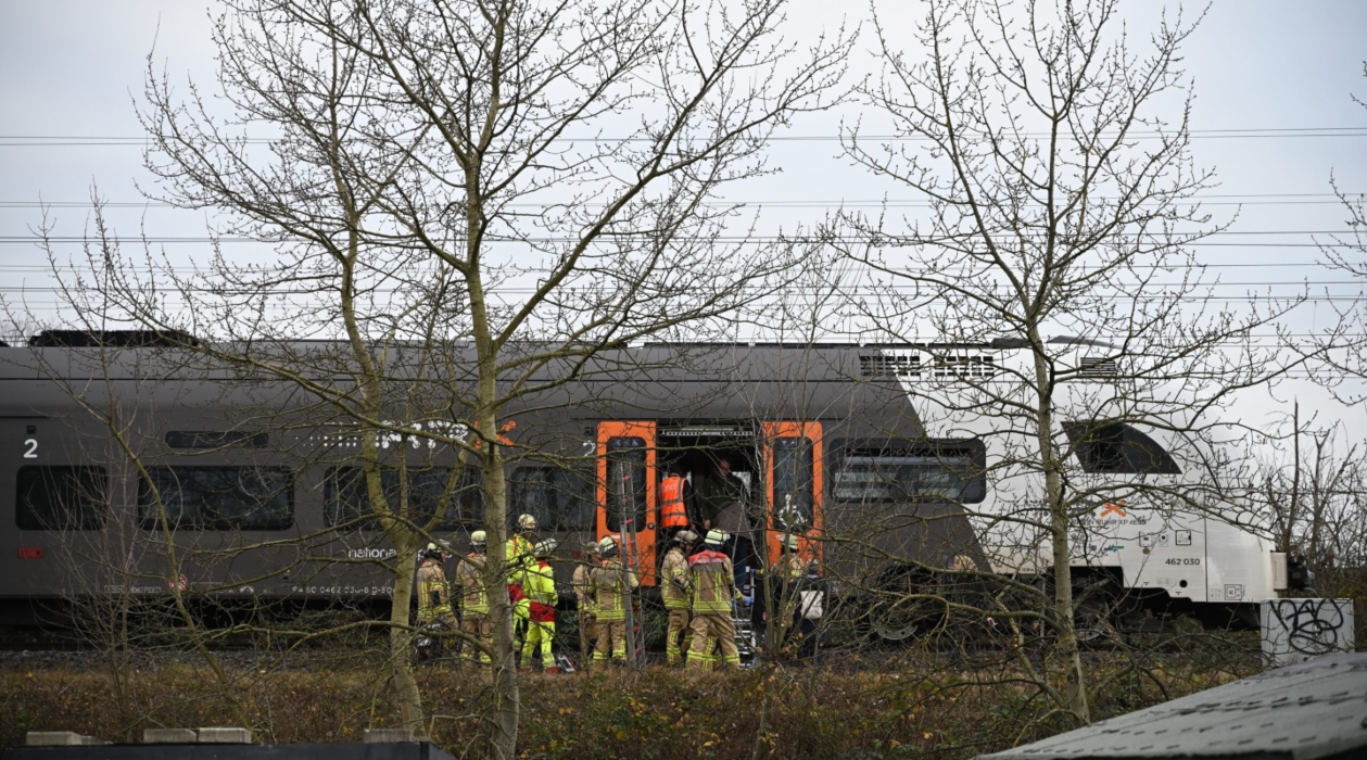 Ελβετία: Εκτροχιάστηκε τρένο μετά από χιονοστιβάδα -Αρκετοί τραυματίες, σε εξέλιξη επιχείρηση διάσωσης