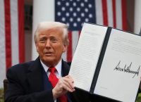 Το Ανώτατο Δικαστήριο των ΗΠΑ ακυρώνει τους δασμούς Τραμπ – «Ντροπή» λέει ο ίδιος