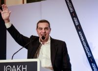 Τσίπρας από Λάρισα: Σηκώνει πανιά για «Ιθάκη» και νέα προοδευτική ανατροπή