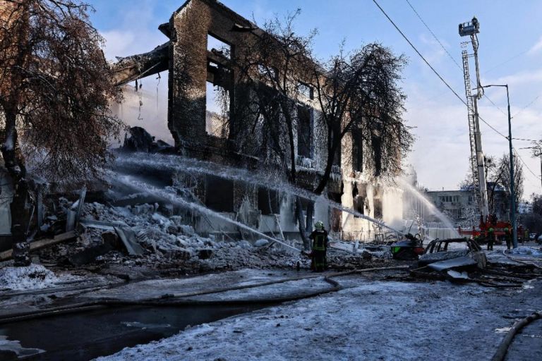 Τέσσερα χρόνια από την αρχή του πολέμου στην Ουκρανία: “Είναι πολύ δύσκολο να τα βγάλουμε πέρα”