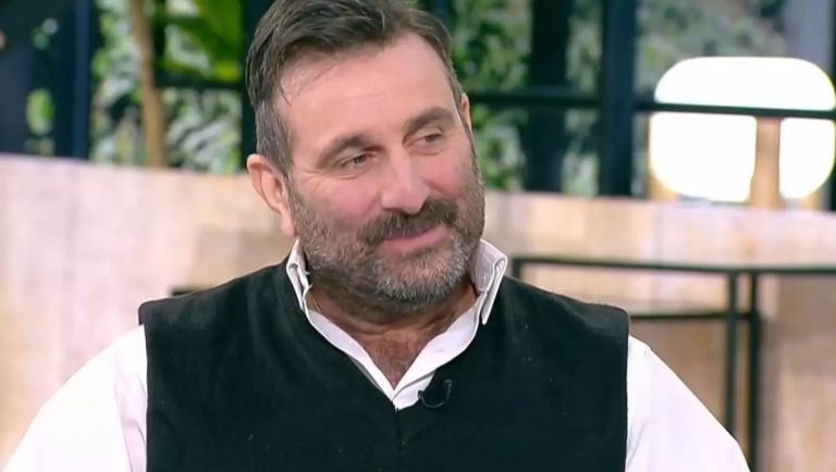 Ηλίας Βαλάσης: «Θα ενοχληθεί κανείς αν κάνω τον σταυρό μου, όχι αν βγω γυμνός στον δρόμο»