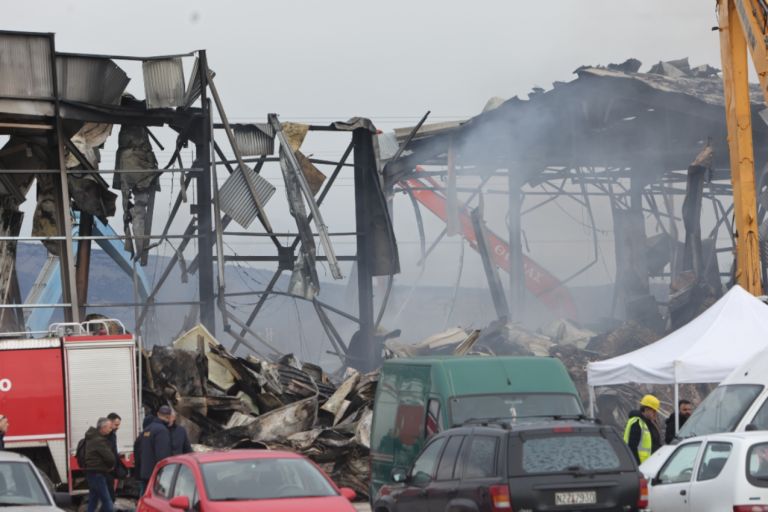 Βιολάντα: Οι εξηγήσεις του ιδιοκτήτη δεν έπεισαν–Σοκαριστικές μαρτυρίες για την αποπνικτική οσμή στους χώρους