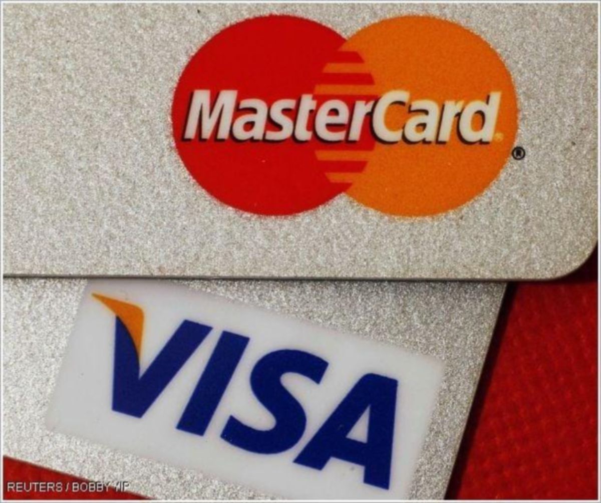ΨΗΦΙΑΚΗ ΟΜΗΡΙΑ: Η Ευρώπη εξαρτάται από Visa & Mastercard – Κίνδυνος «οπλοποίησης»