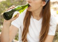 Θεσσαλονίκη: Δύο μαθήτριες στο νοσοκομείο μετά από κατανάλωση αλκοόλ σε εκδρομή