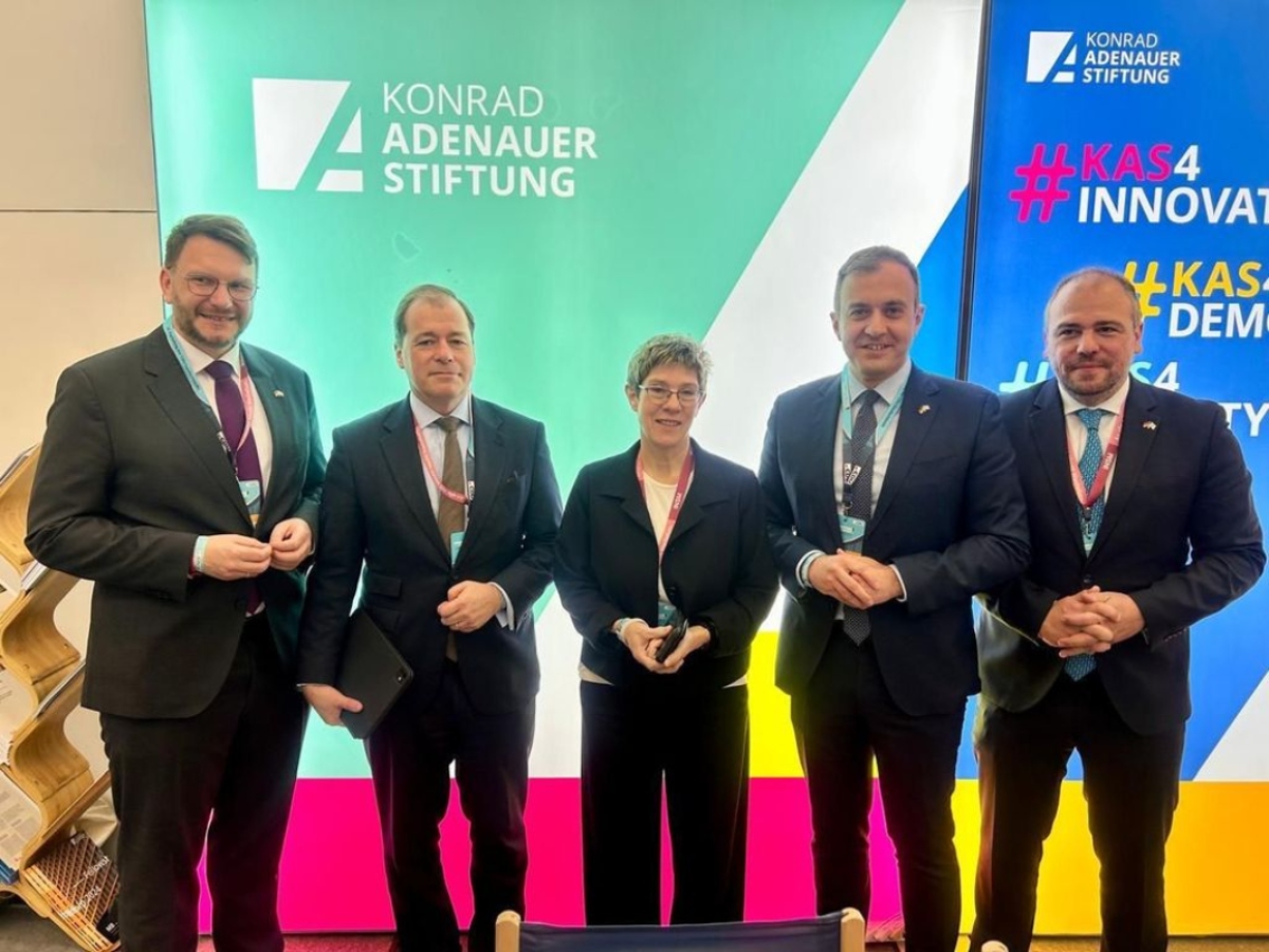 Στη Στουτγκάρδη η Νέα Δημοκρατία – ενίσχυση σχέσεων με το CDU και στήριξη της ομογένειας