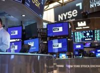 Εκρηκτικό sell‑off σε χρυσό, ασήμι και αγορές – Κατάρρευση κερδών και διεθνής αναταραχή