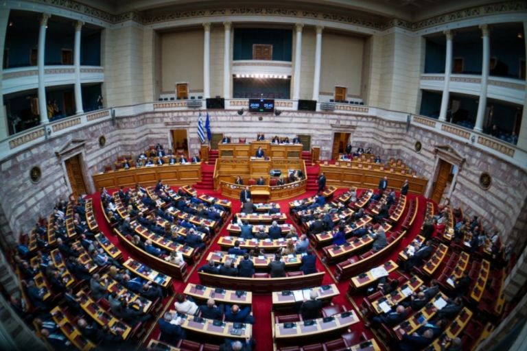 Labor Deal Passed with 158 Votes – PASOK Opposes in Principle but Supports Key Provisions