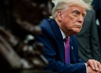 Τραμπ: Να πάρουμε το πετρέλαιο του Ιράν — Ίσως επιχείρηση στο νησί Χαργκ