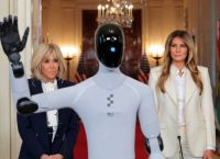 Μελάνια Τραμπ και Figure 03: Το ρομπότ που έκλεψε την παράσταση στον Λευκό Οίκο