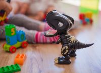 AI παιχνίδια για παιδιά: Προκαλούν σύγχυση στα συναισθήματα, προειδοποιούν επιστήμονες