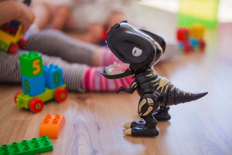 AI παιχνίδια για παιδιά: Προκαλούν σύγχυση στα συναισθήματα, προειδοποιούν επιστήμονες