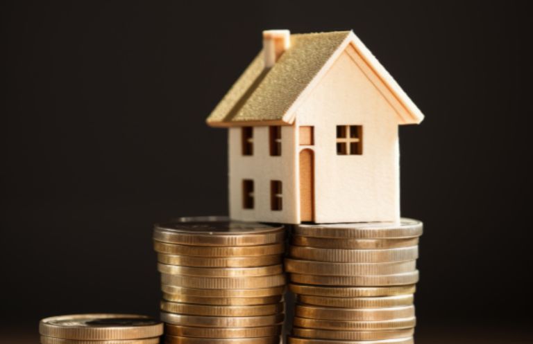 Κόκκινα δάνεια: Πώς οι στρατηγικοί κακοπληρωτές κρύβονται πίσω από τους ευάλωτους