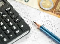 Φορολογικές δηλώσεις 2026: Τι αλλάζει σε τεκμήρια, κωδικούς και εκπτώσεις