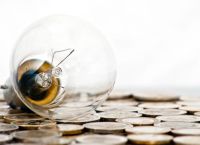 Έρχονται τα δυναμικά (πορτοκαλί) τιμολόγια ρεύματος – Πώς λειτουργούν και πώς κερδίζουν οι καταναλωτές