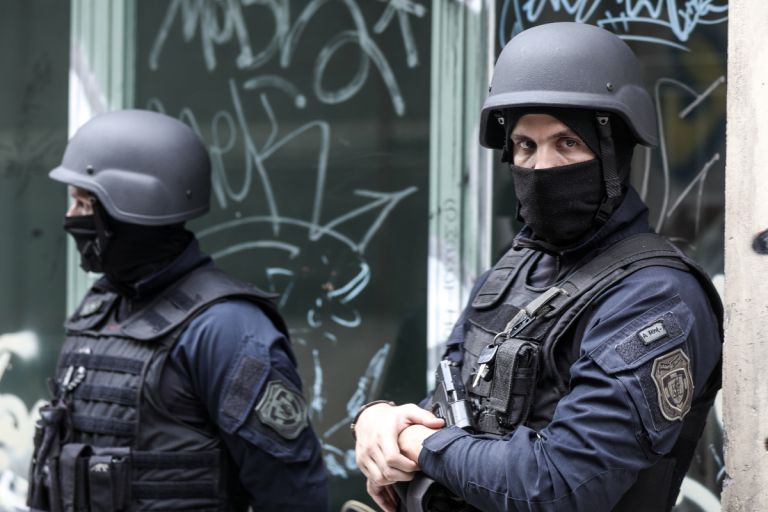 Έκτακτα μέτρα ασφαλείας σε Αττική και Κρήτη για αμερικανικούς και ισραηλινούς στόχους