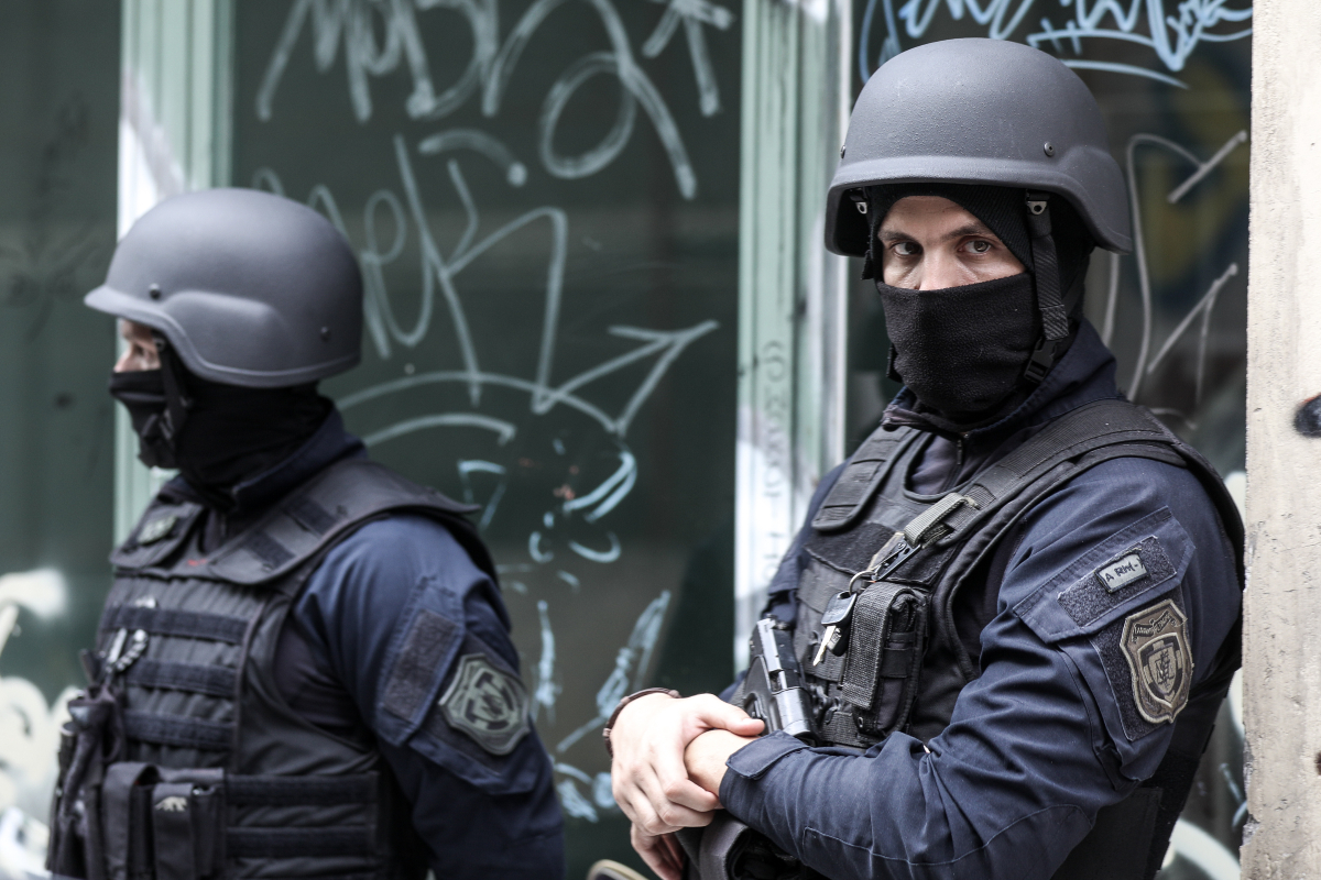 Έκτακτα μέτρα ασφαλείας σε Αττική και Κρήτη για αμερικανικούς και ισραηλινούς στόχους