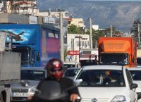 Τροχαίο στη Λεωφόρο Αθηνών: Μεγάλο μποτιλιάρισμα μετά από σύγκρουση οχημάτων