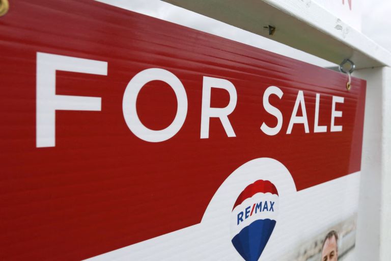 Έρευνα Remax 2025: Μόνο 2 στους 3 Έλληνες ικανοποιημένοι από την κατοικία τους – Το μεγάλο γενεακό χάσμα