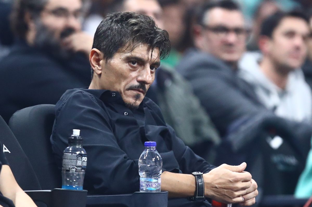 Γιαννακόπουλος: Δημοσίευσε τις συνομιλίες με τον Μπαφέ που άναψαν φωτιές!