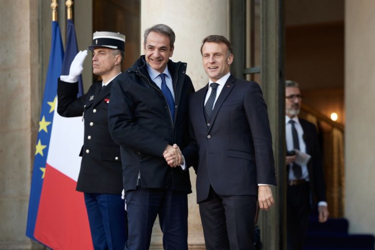 Μητσοτάκης–Μακρόν συντονίζουν στρατιωτικά σχέδια στη Μεσόγειο καθώς ο πόλεμος Ιράν–ΗΠΑ κλιμακώνεται