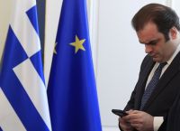 Πιερρακάκης στις Βρυξέλλες με φον ντερ Λάιεν, Κόστα και Λαγκάρντ: Στενή παρακολούθηση ενεργειακής κρίσης