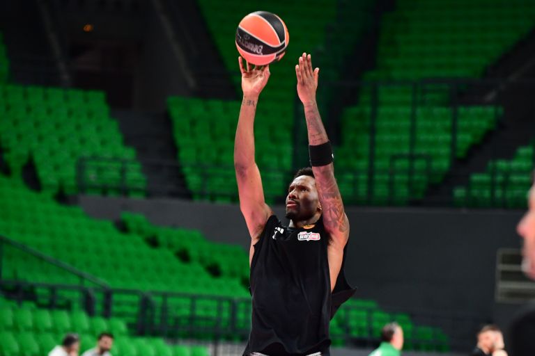 Νάιτζελ Χέιζ-Ντέιβις: «Η EuroLeague δεν κερδίζεται στα χαρτιά, αλλά στα παιχνίδια»