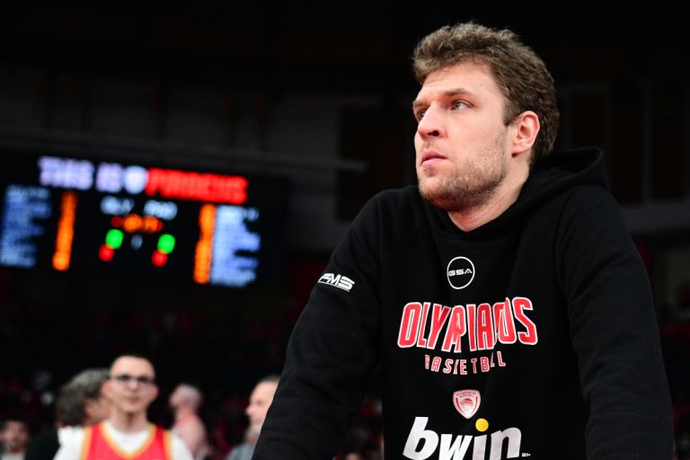 Ολυμπιακός χωρίς Βεζένκοβ απέναντι στη Μονακό στη δύσκολη αποστολή της EuroLeague
