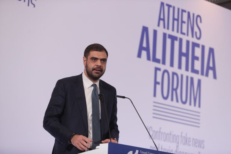 «Να βγουν οι κουκούλες από το διαδίκτυο» – Η πρόταση Μαρινάκη ανοίγει πολιτική θύελλα