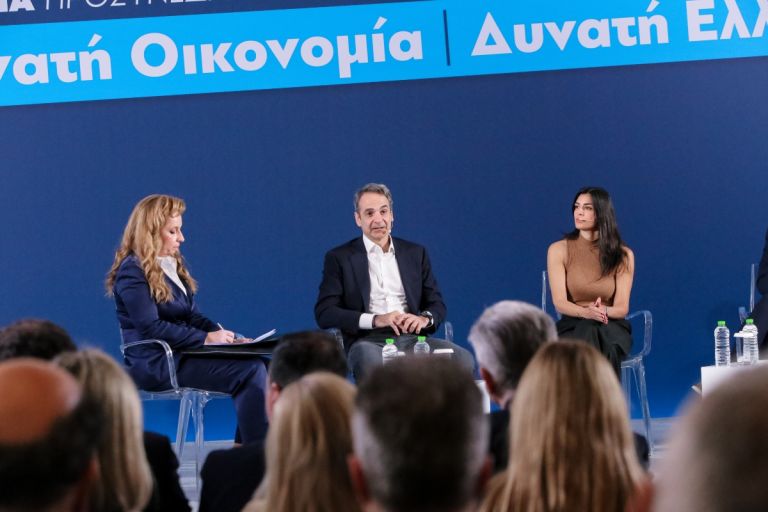 Achelous, Farmers and a Third Term: Mitsotakis Sends Political Signals from Larissa