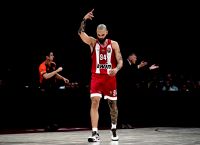 Ολυμπιακός: Εκρηκτικός Φουρνιέ «διέλυσε» τη Φενέρ με ιστορικό ρεκόρ