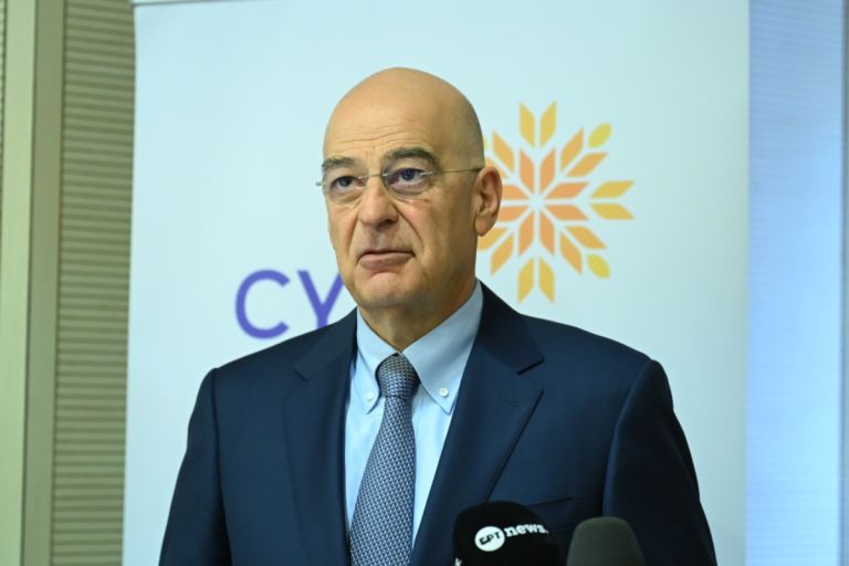 Επιβεβαίωση από Δένδια: Η ελληνική συστοιχία Patriot στη Σαουδική Αραβία κατέρριψε δύο πυραύλους του Ιράν