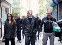 Επίσκεψη Μητσοτάκη σε ωφελούμενο προγραμμάτων για κοινωνική στέγη: “Όλοι αξίζουν δεύτερη ευκαιρία”