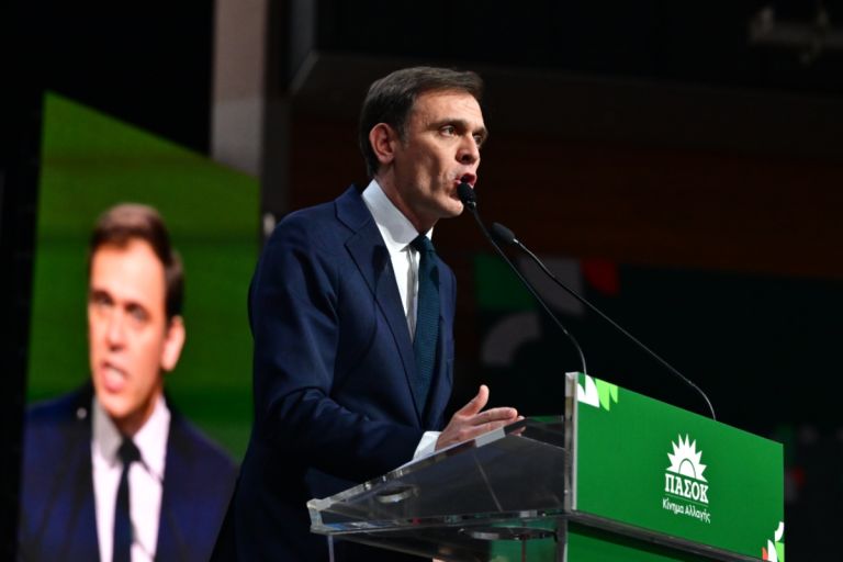 Μάντζος στο Συνέδριο ΠΑΣΟΚ: «Σχεδιάζουμε μαζί την Ελλάδα που αξίζουμε»