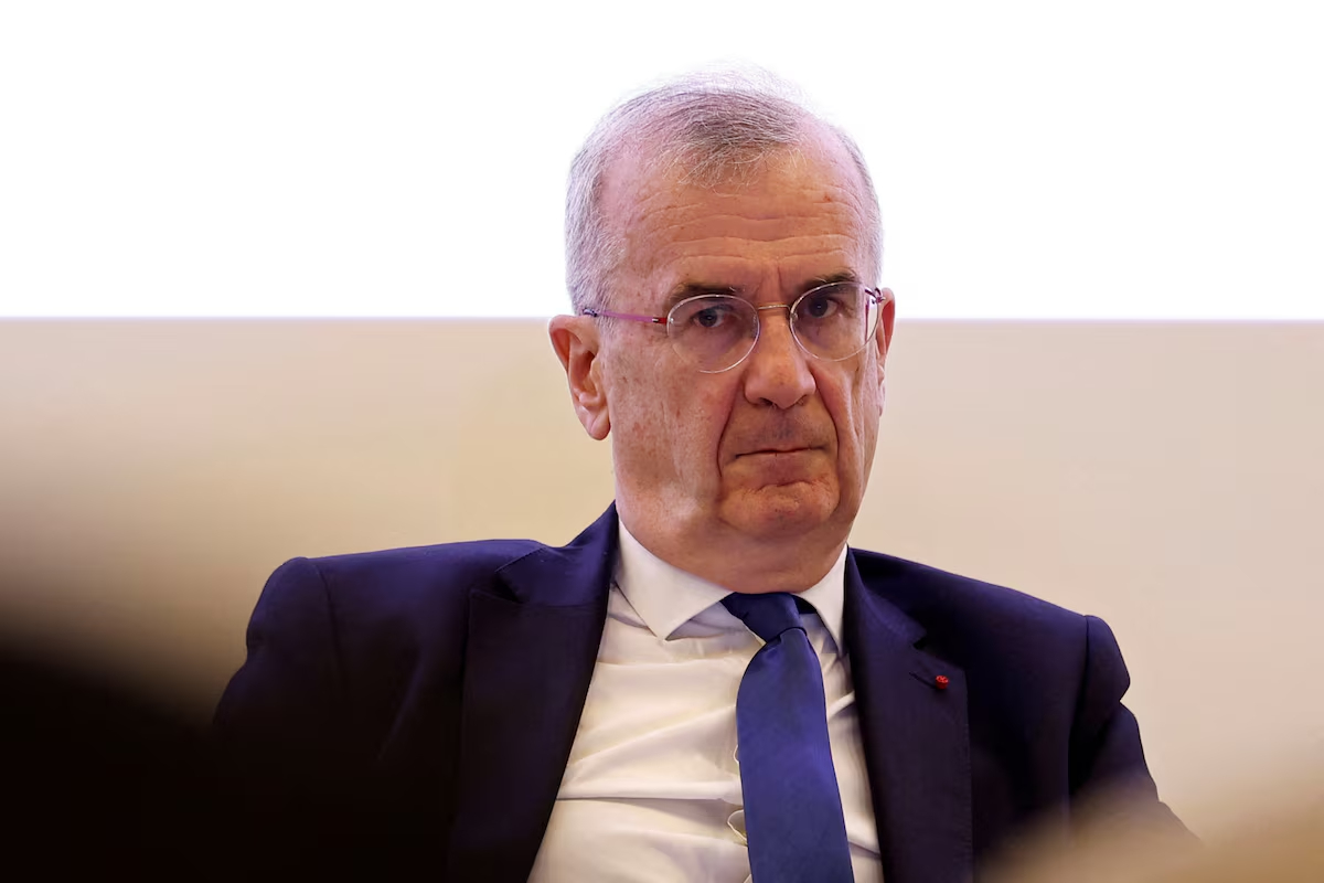 Βιλερουά ντε Γκαλό: Η ΕΚΤ δεν θα κινηθεί στα επιτόκια μόνο λόγω των τιμών ενέργειας