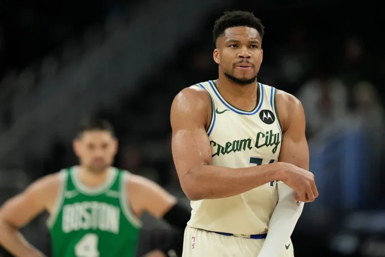 Γιάννης επέστρεψε – Μπακς γκρεμίστηκαν: Βαριά ήττα 81-108 από Σέλτικς στο Μιλγουόκι