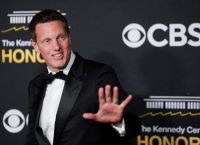 Ο Ντέιβιντ Έλισον «σόκαρε» το Netflix: Το στοίχημα για HBO Max και CNN