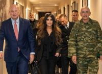 ΗΠΑ – Ελλάδα: Ισχυρό μήνυμα συμμαχίας μετά τις επαφές Γουίτακερ – Γκίλφοϊλ