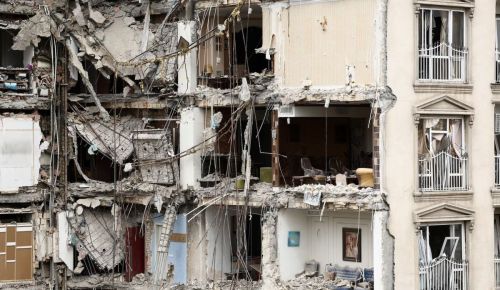 Μέση Ανατολή: Έφτασαν 2.500 Αμερικανοί Πεζοναύτες – Το Ιράν Απειλεί με «Νεκροταφείο»