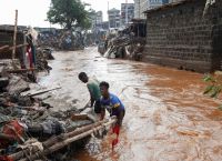Κένυα: Φονικές πλημμύρες αφήνουν πίσω τους δεκάδες νεκρούς και εκτεταμένες καταστροφές