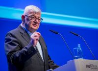 Η Ρωσία, οι ΗΠΑ και το τέλος μιας εποχής: Ο Φίσερ μιλά για την αλλαγή της παγκόσμιας τάξης