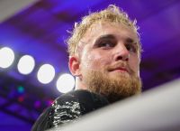 Τζέικ Πολ εναντίον Bad Bunny: «Ψευτοαμερικανός» που μισεί την Αμερική