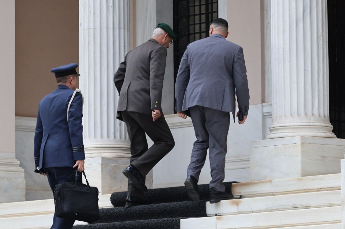 ΚΥΣΕΑ υπό τον Μητσοτάκη: Drones, κρυπτοσυσκευές και νέα εξοπλιστικά στο τραπέζι