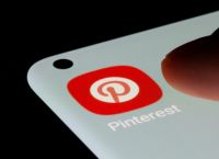 Pinterest CEO: «Απαγόρευση social media για κάτω των 16» ζητά ο Bill Ready