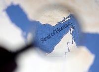 Στενά του Ορμούζ: Το Ιράν ζητά έως 2 εκατ. δολάρια για διέλευση πλοίων