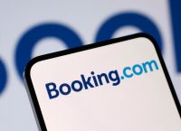 Booking.com: Ο τουρισμός του αύριο χτίζεται με βιωσιμότητα και τεχνολογία