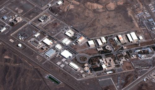 Το Ισραήλ αρνείται ότι βομβάρδισε την πυρηνική εγκατάσταση της Νατάνζ και «δείχνει» τις ΗΠΑ