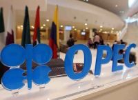 Πετρελαϊκός σεισμός: Ο OPEC+ ανοίγει τις κάνουλες καθώς το Ιράν φλέγεται και ο Ορμούζ απειλείται